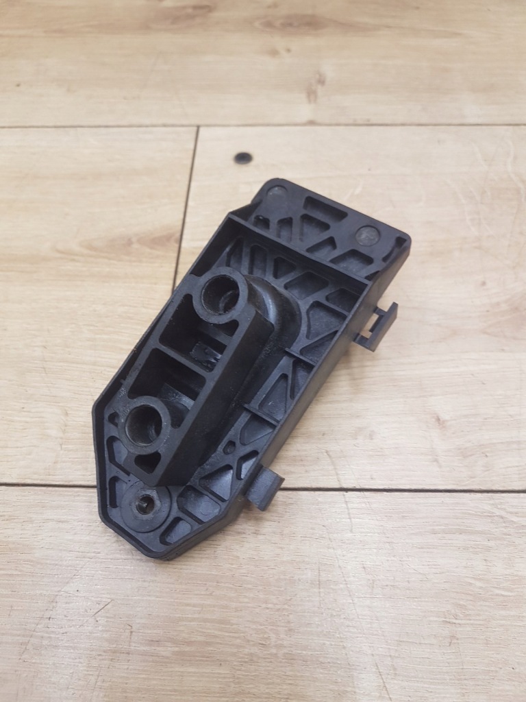 фото №3, Кронштейн основа volvo v70 2.4 16v