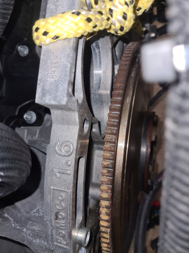 Двигун 1.6 turbo volvo v60 v40 s60 комплектний  b4164t Зі Шроту