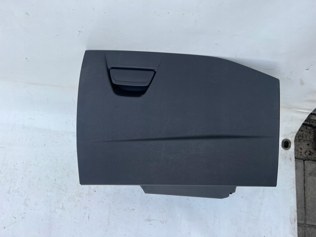 фото №1, Ford focus mk3 бардачок пасажира europa