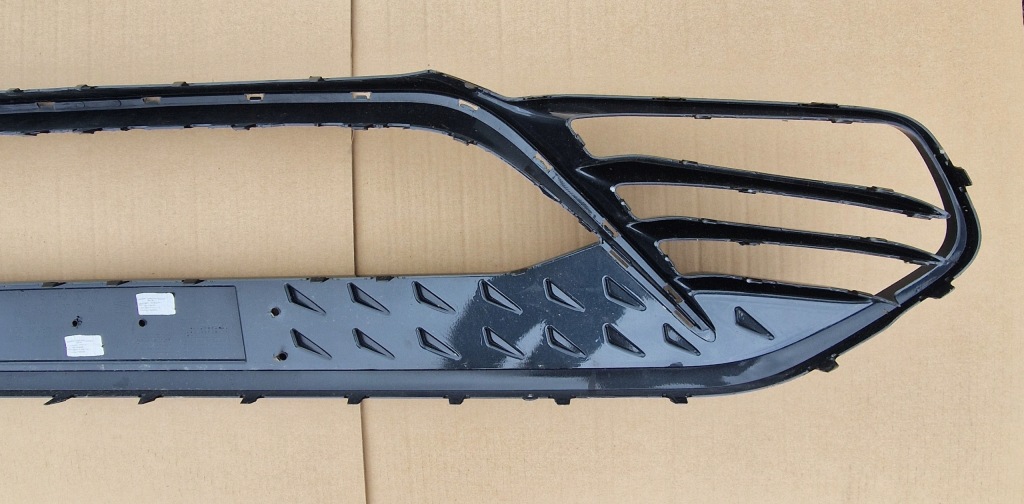 Спойлер решётка бампера перед seat cupra born 21- оригинал с Разборки