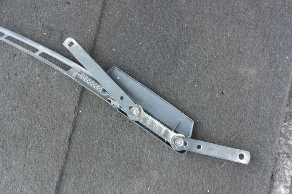 фото №6, Рычаг дворники audi q7 4l eu