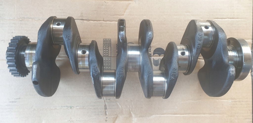 Купить Vw audi wał коленчатый 04la