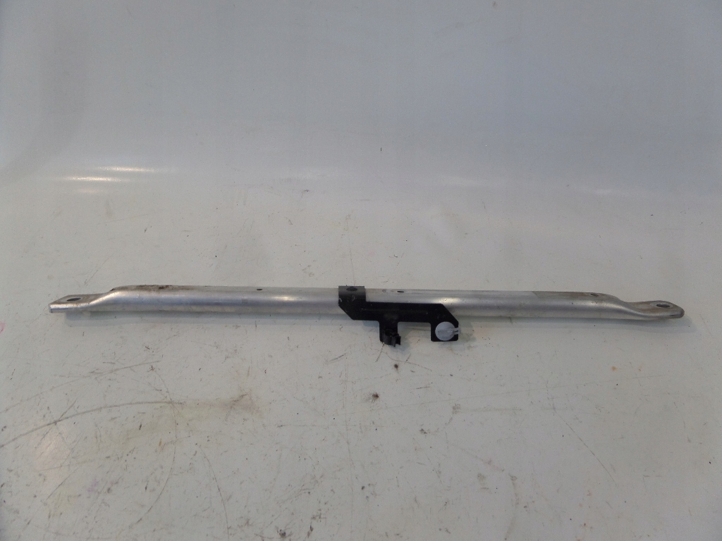 фото №2, Alfa romeo giulia распорка соединитель кронштейн левый