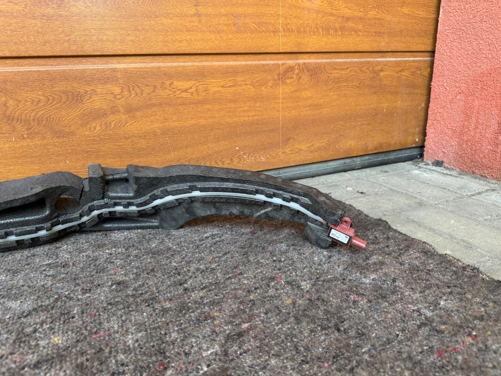 Opel insignia 2 b рестайлинг  абсорбер пена бампера перед датчик 39227480 Недорого