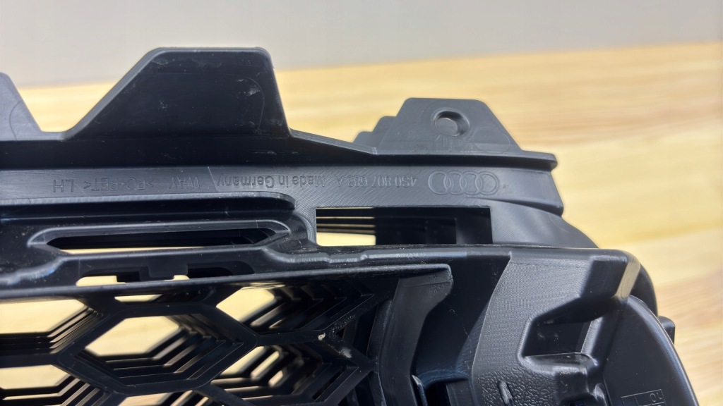 фото №4, Audi r8 4s левая заглушка бампера перед решётка 4s0807683a ka24/028