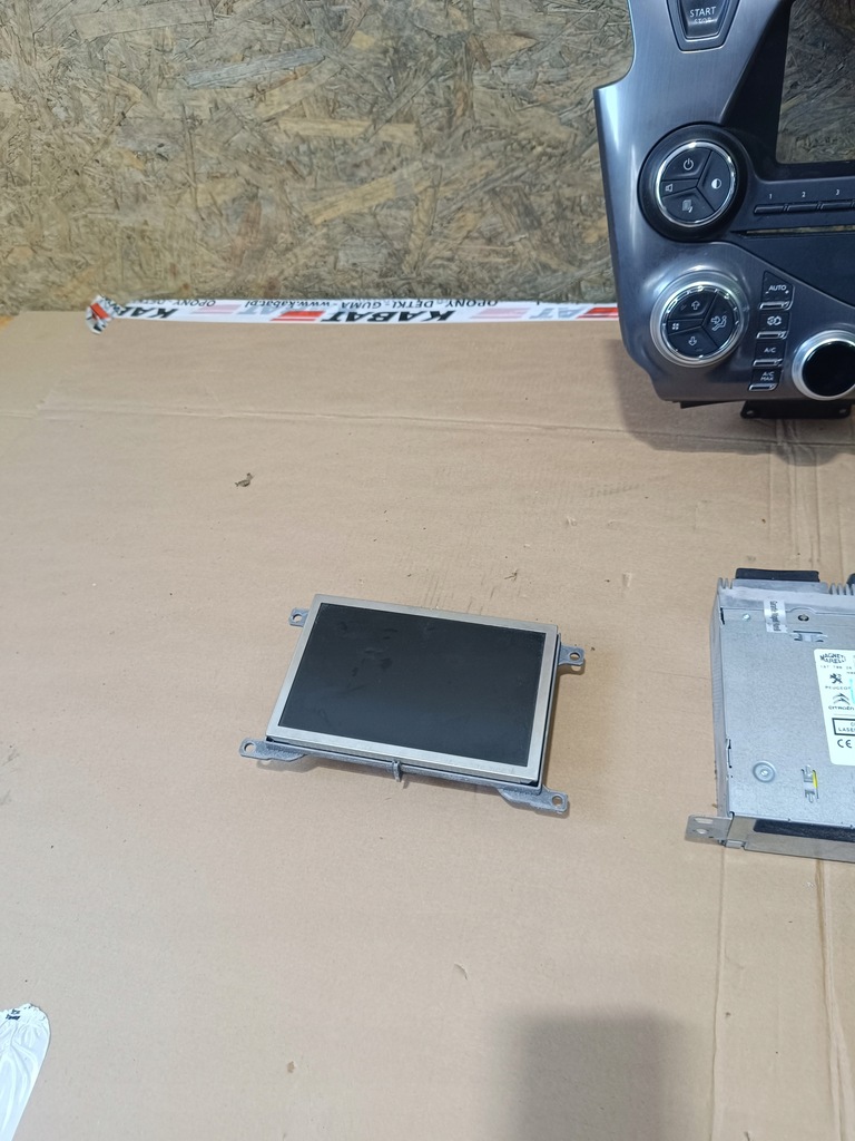 фото №4, Панель радио дисплей навигация citroen ds5 9808377080