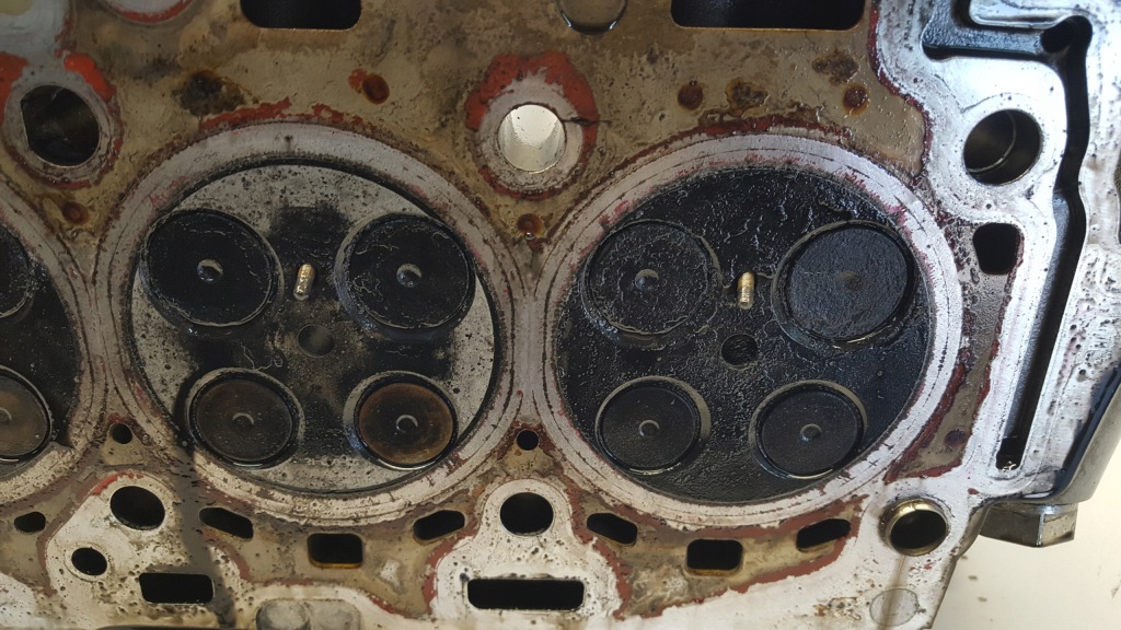 фото №8, Toyota avensis t29 verso 1.6 d4d 2.0 d4d n47c16a головка 78126090500