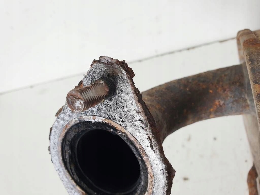 фото №6, Subaru legacy iv 08r 2.0 b ej204 гаситель выхлоп правый