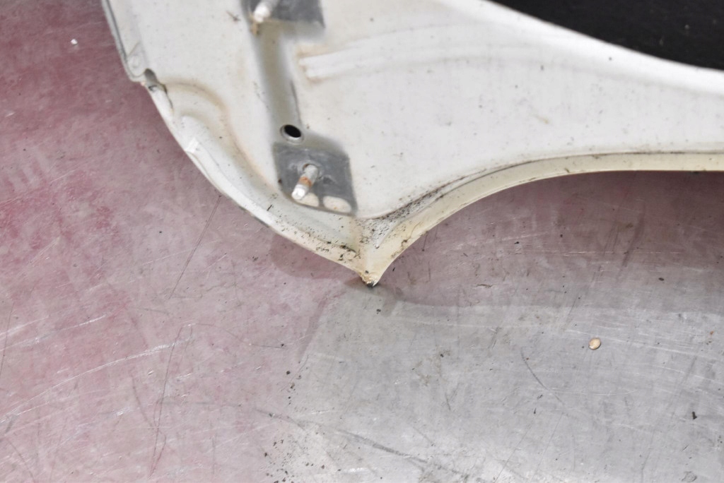 Капот крышка двигателя белый opel astra 4 iv j gtc 11-18 Недорого