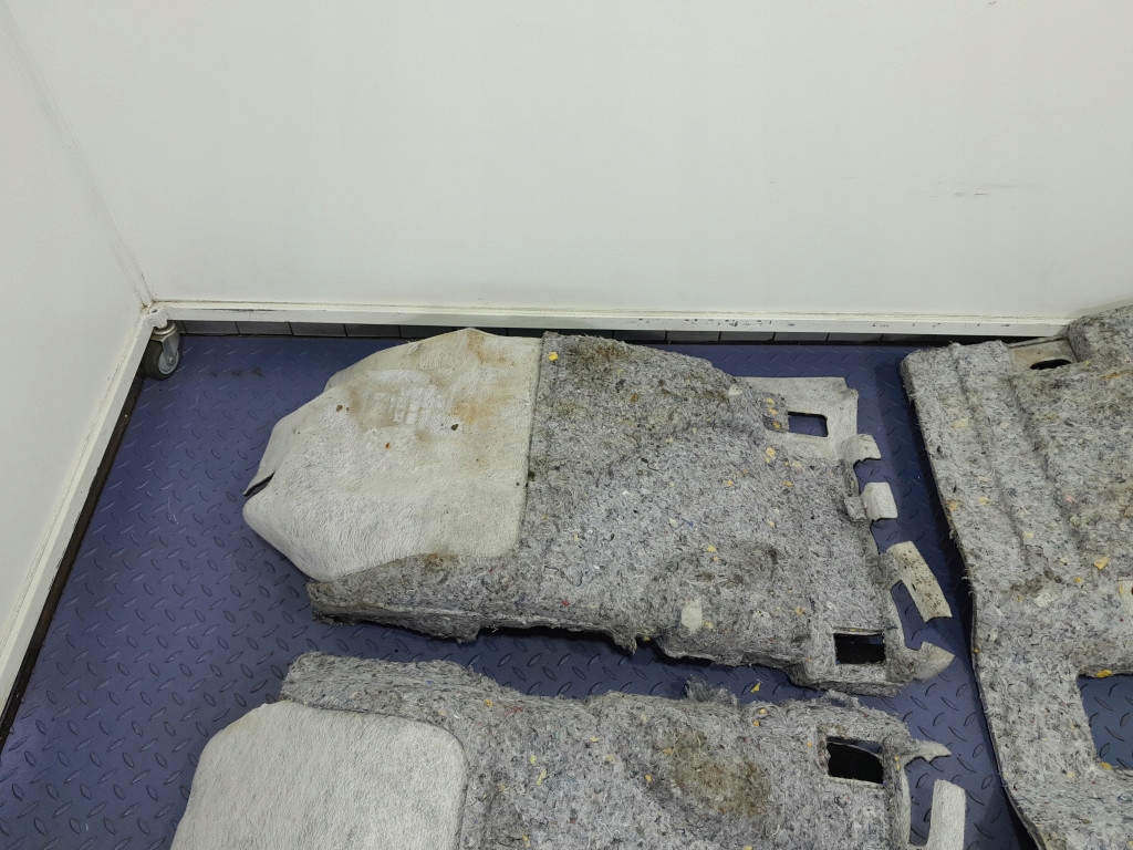 фото №7, Opel insignia a обшивка коврик пол комплектная