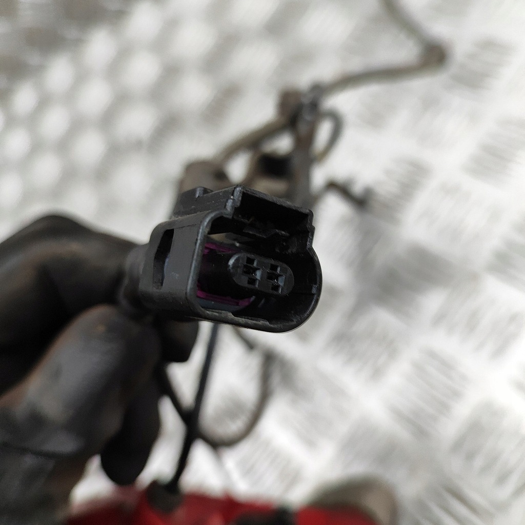 фото №9, Audi q8 2023 правая сторона суппорт тормозной передний