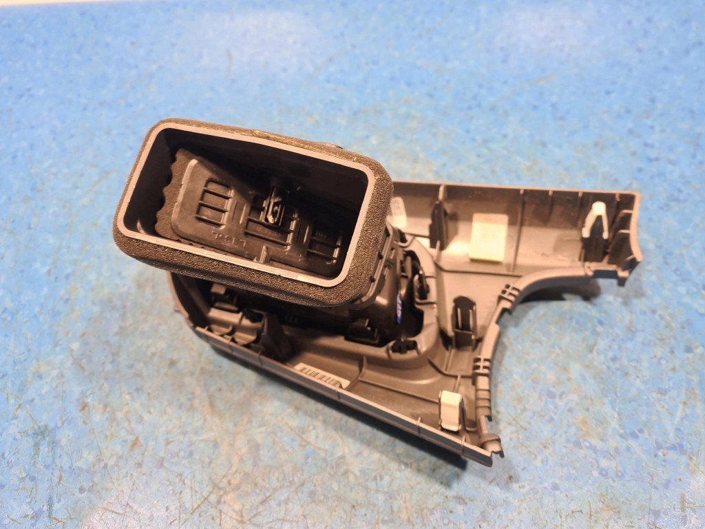 Купити Kia rio iv hb ґрати обдув повітря 97480-h8000wk