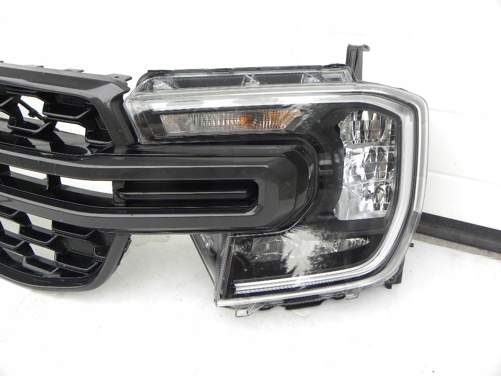 фото №2, Ford ranger iv,4 лампы передние led,atrapa-gryl na камера 22-2024 rok