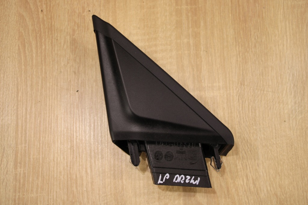 фото №1, Трикутник накладка двері лівий перед maserati ghibli 13-