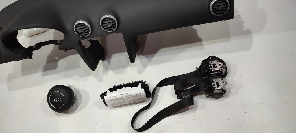 фото №5, Audi a3 8p панель приладів консоль подушка безпеки подушки безпеки ремені оригінал демонтаж