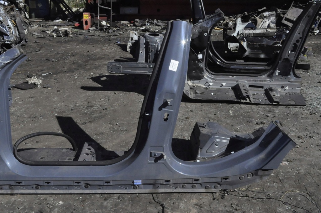 фото №1, Bmw 1 f40 блок двигуна поріг лівий