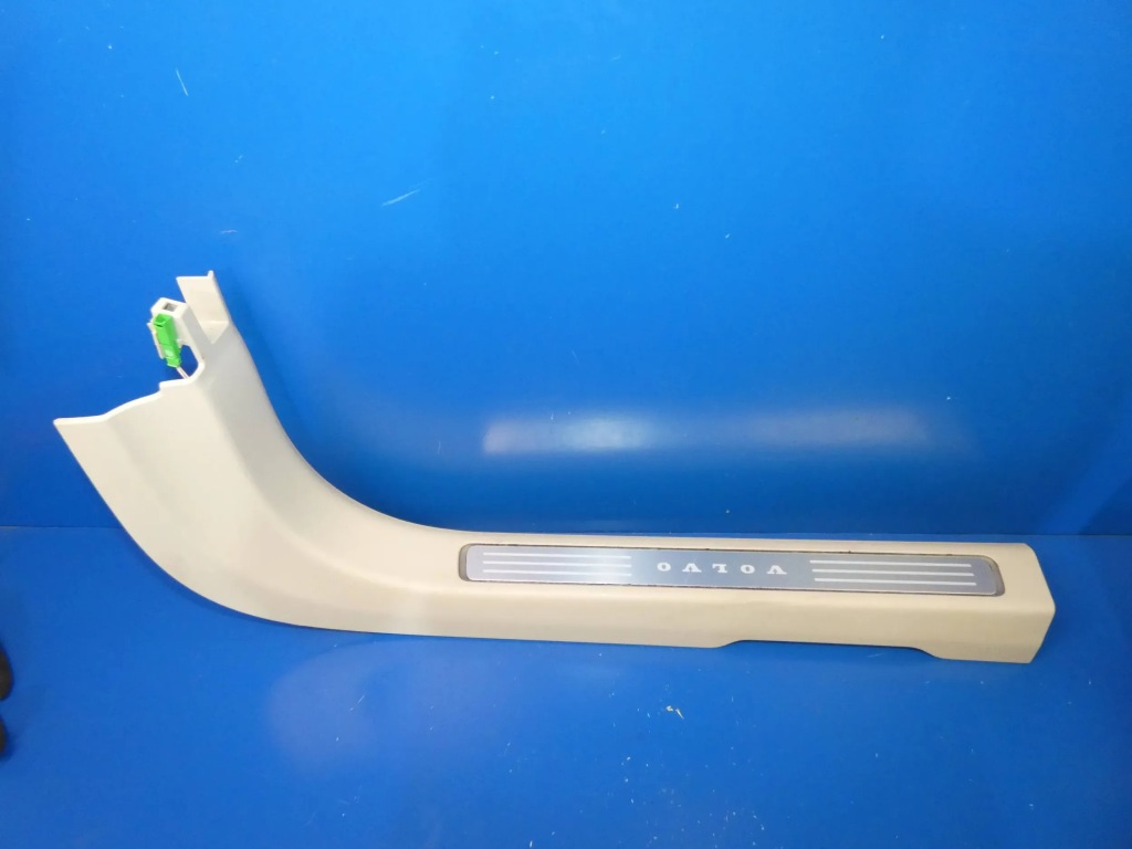 фото №1, Volvo v90 ii s90 молдинг накладка поріг підсвічена led правий перед