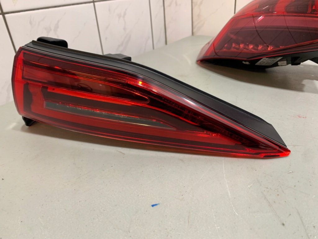 фото №9, Audi a3 s3 rs3 sedan лампы задняя комплект europa 8y0945308 8y0945307 207 208