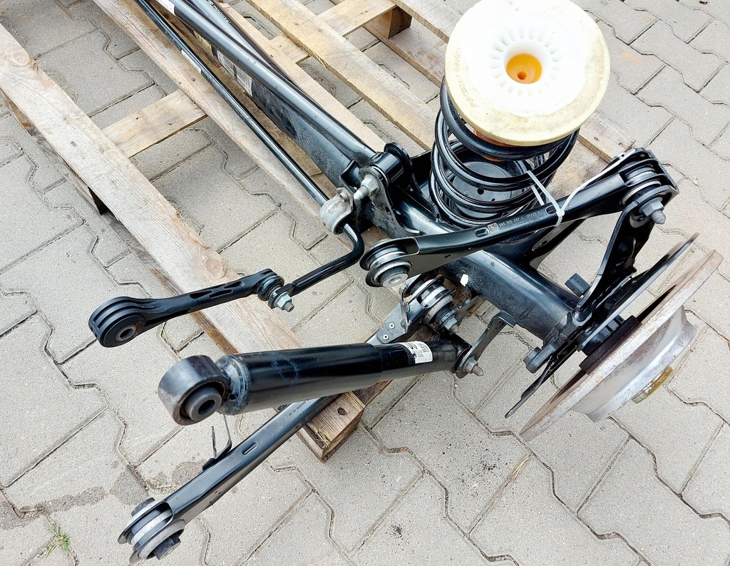 фото №7, Ford connect tourneo mk3 caddy 2k7 23r. oś задня балка підвіска задні