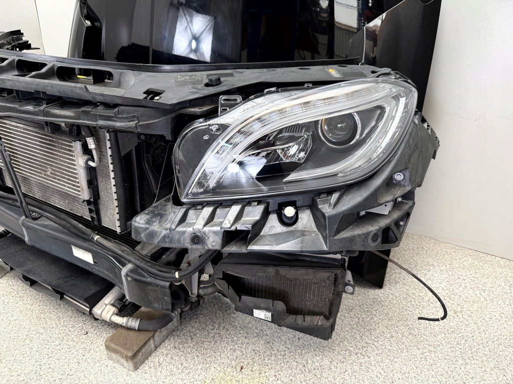 фото №12, Mercedes w166 166 ml63 amg перед бампер крила радіатор лампи pas капот