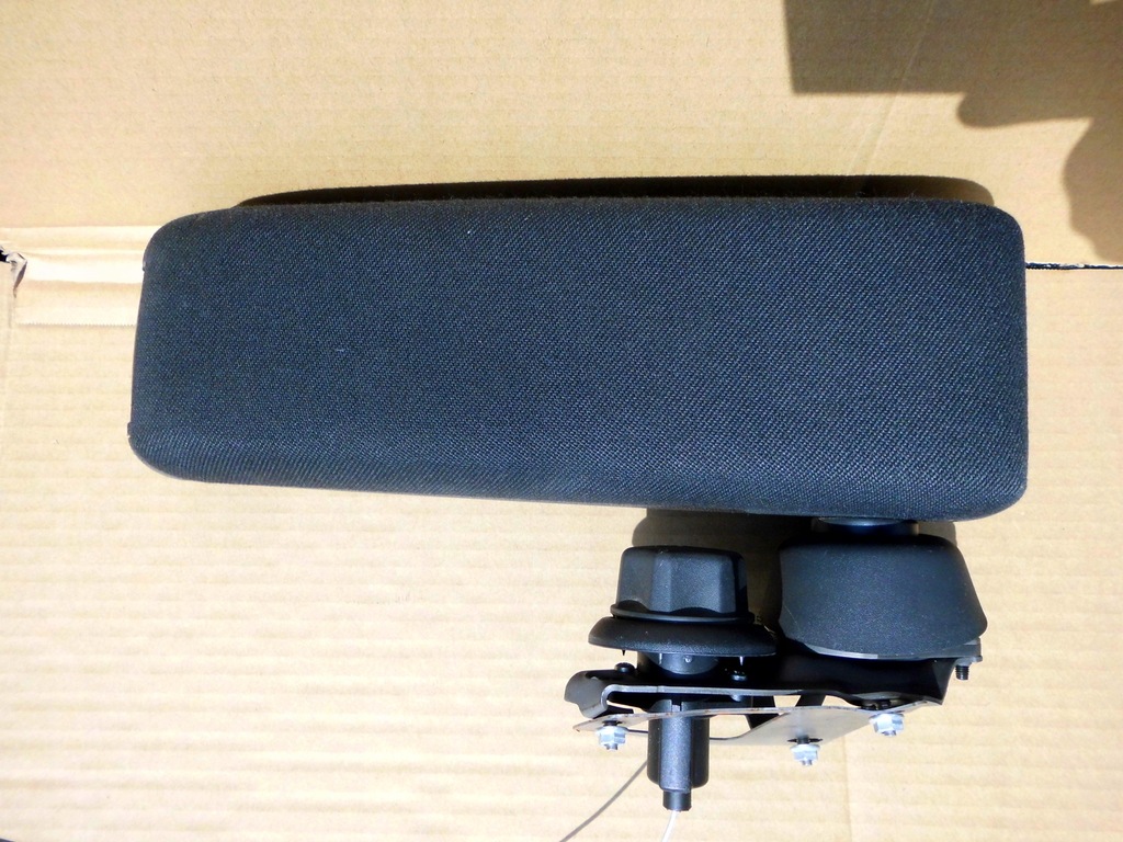 фото №1, Подлокотник opel zafira b lift europa