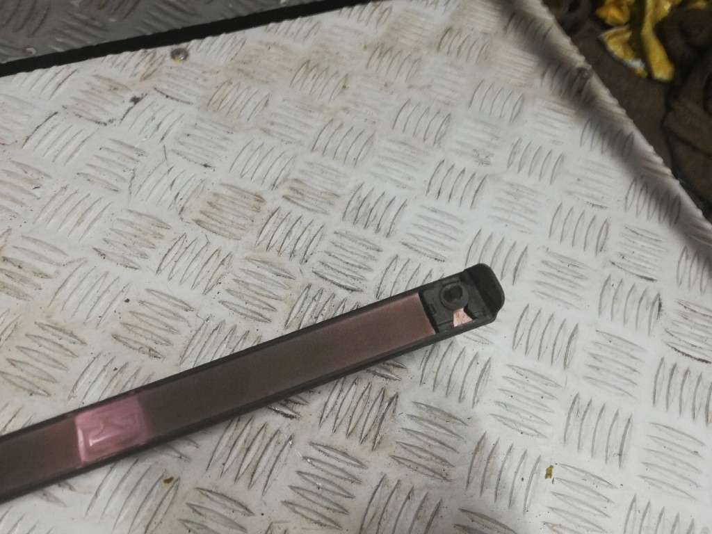 фото №7, Renault captur молдинг кровельная крыша правая