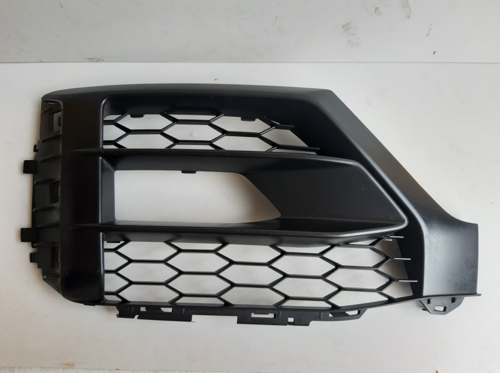 фото №1, Audi q2 решітка бампера s-line права