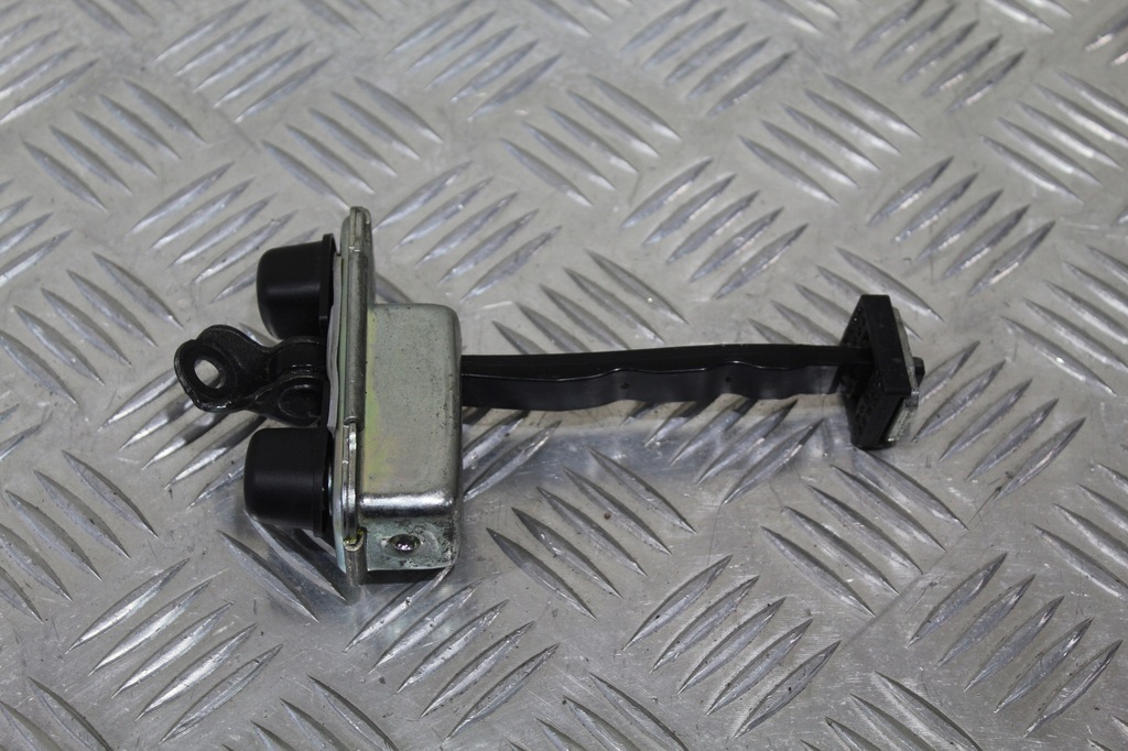 фото №1, Ограничитель дверь левый перед kia stinger