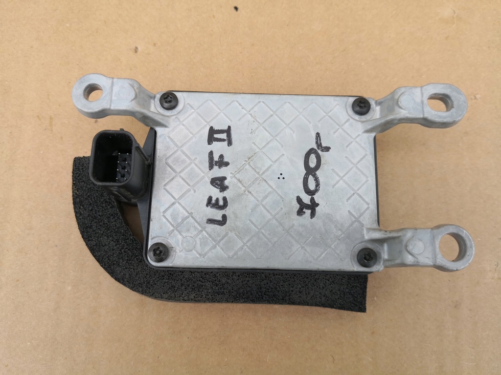 фото №8, Nissan leaf ii 17- радар датчик acc distronic