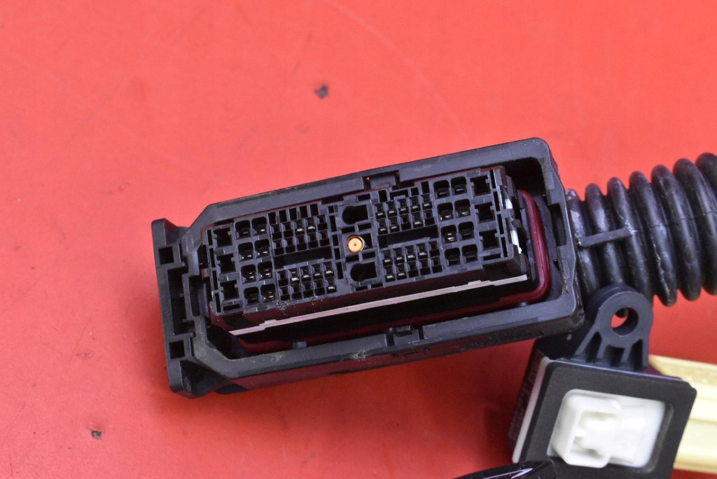 фото №5, Жгут электропроводка дверь левый перед 91600-be150 hyundai kona 2 ii 22-