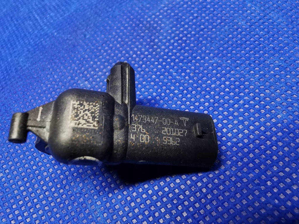 Датчик удара подушка безопасности штекер жгут оригинал tesla model 3 147344700a Цена