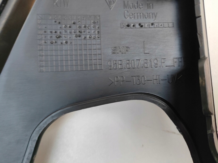 Купити Ліва решітка бампера 95b807819f porsche macan lift