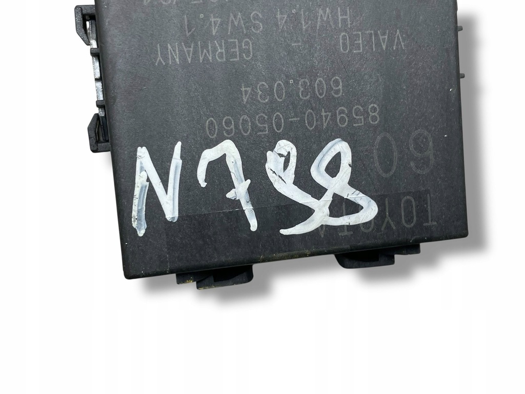 фото №7, Toyota avensis t270 2016 реле дворник 8594005060