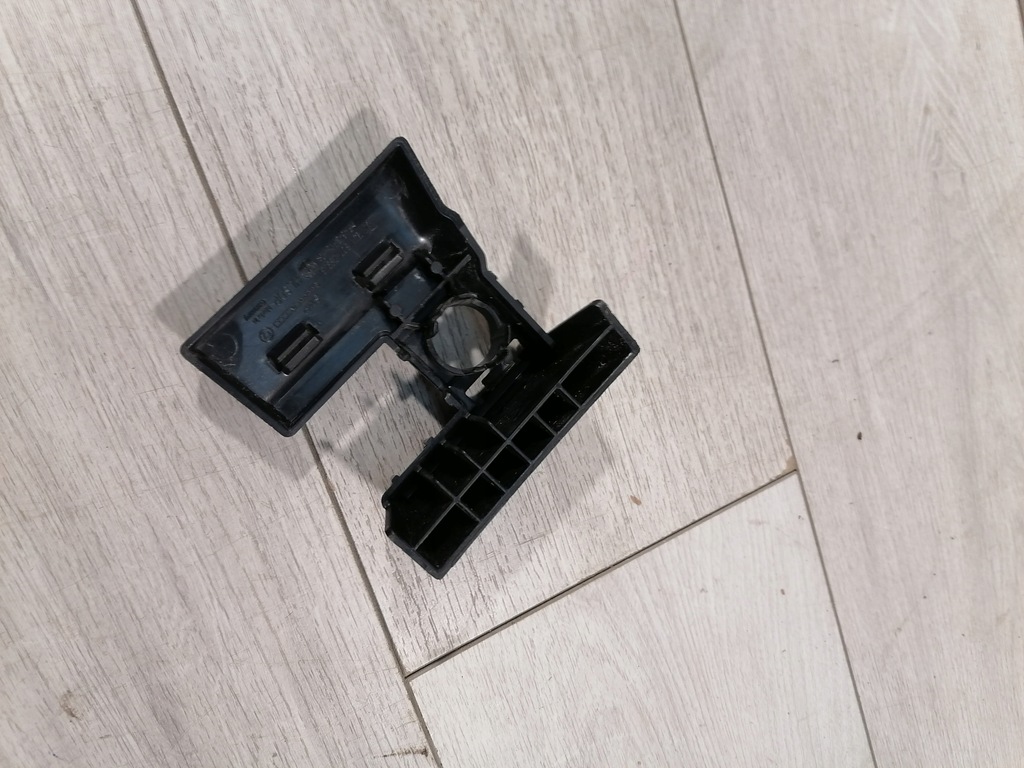 фото №1, Taycan кронштейн датчик лівий задня 9j1807289b