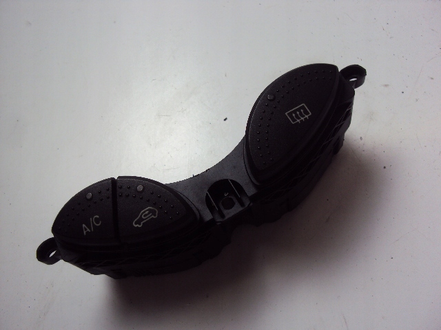 фото №1, Панель кондиционера ford focus mk1 kombi