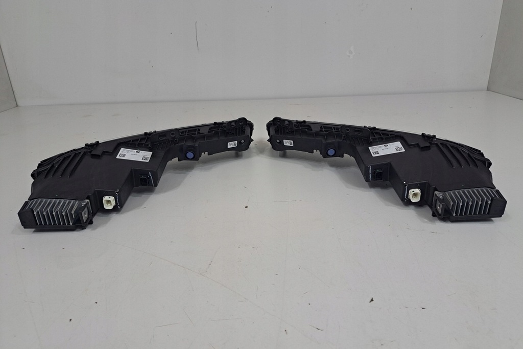 фото №10, Комплект лампа передних bmw 7 g70 9879935 2022