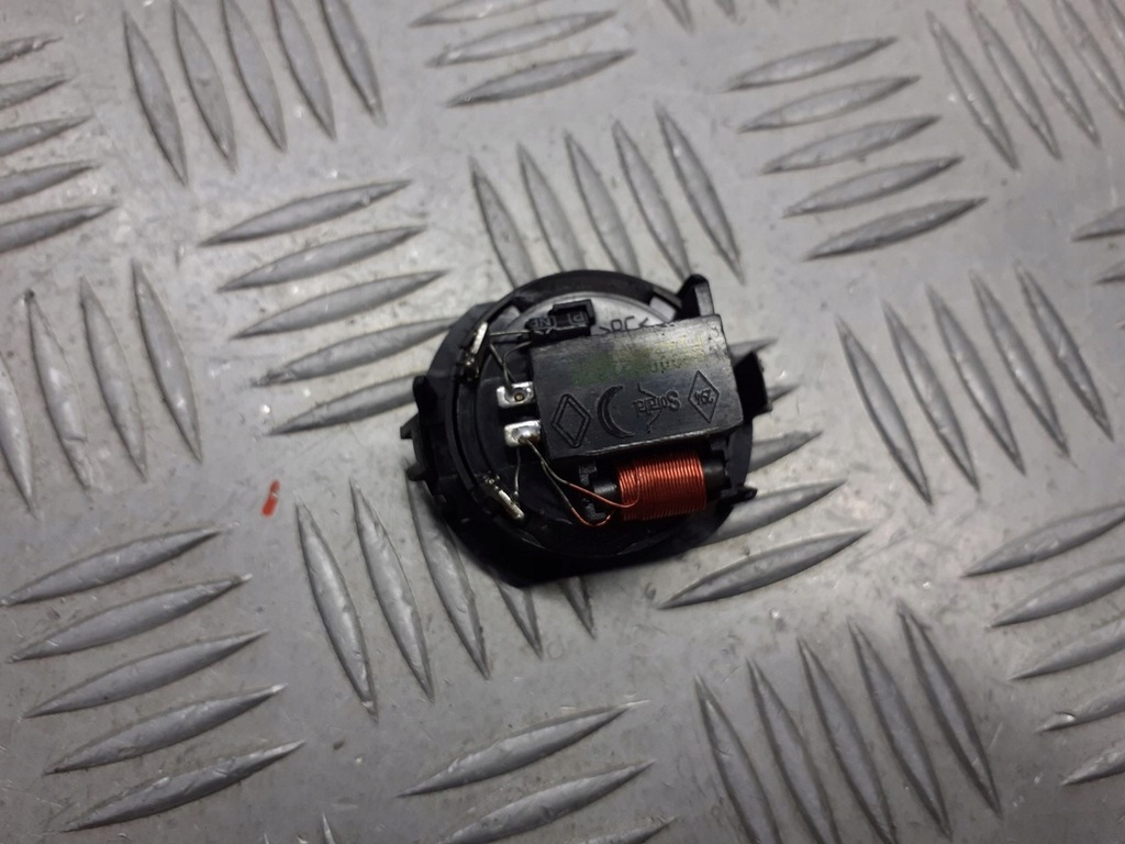 фото №3, Динамик правый задняя renault espace iv 8200069125a