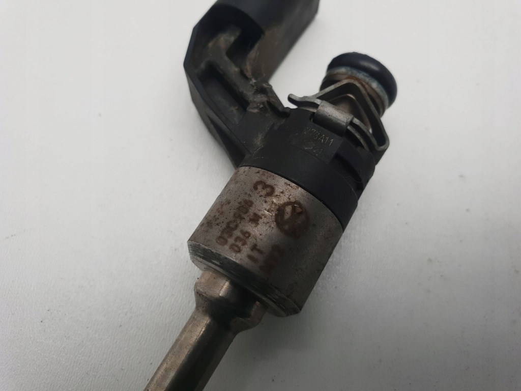 Купить Форсунка audi a1 03906036