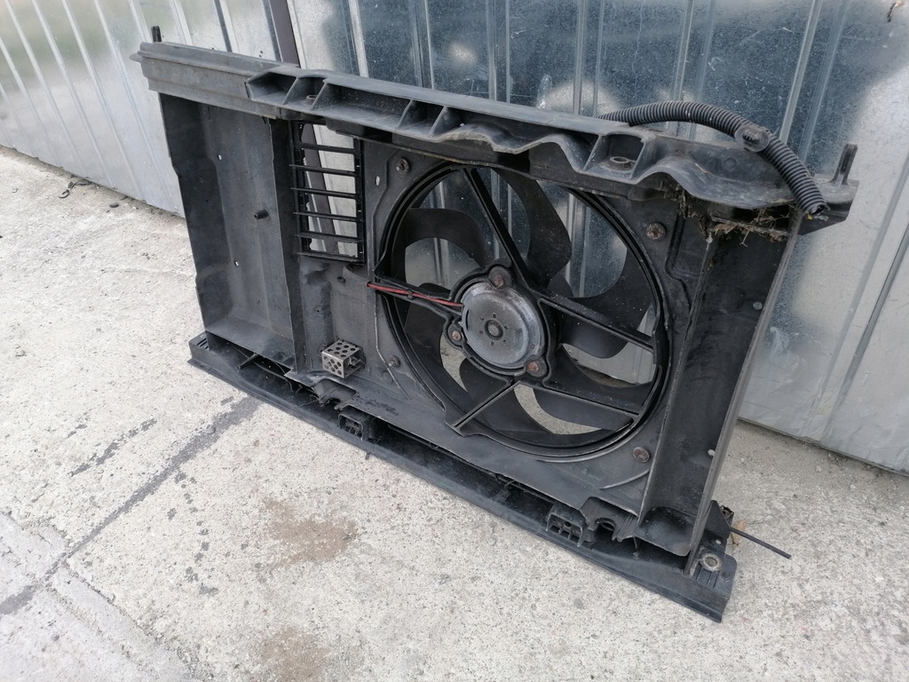 фото №9, Pas передний вентилятор citroen c4 i 04-08 1.6b