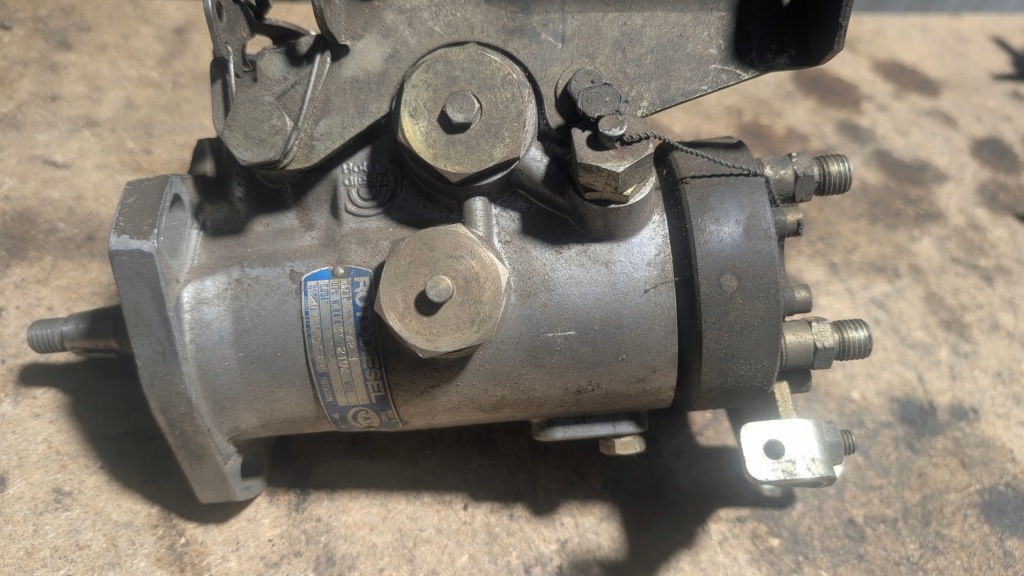 Купити Насос упорскування renault 9 cav r8443a210a