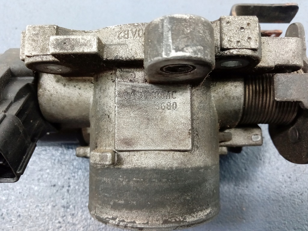 фото №7, Chrysler pt cruiser 2.0 дроссельная заслонка 04891188ac