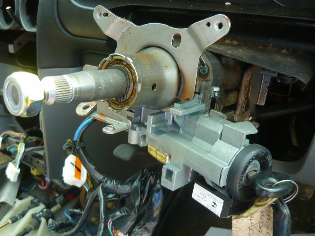 фото №1, Замок зажигания ключ mazda 6 2,0 2004'