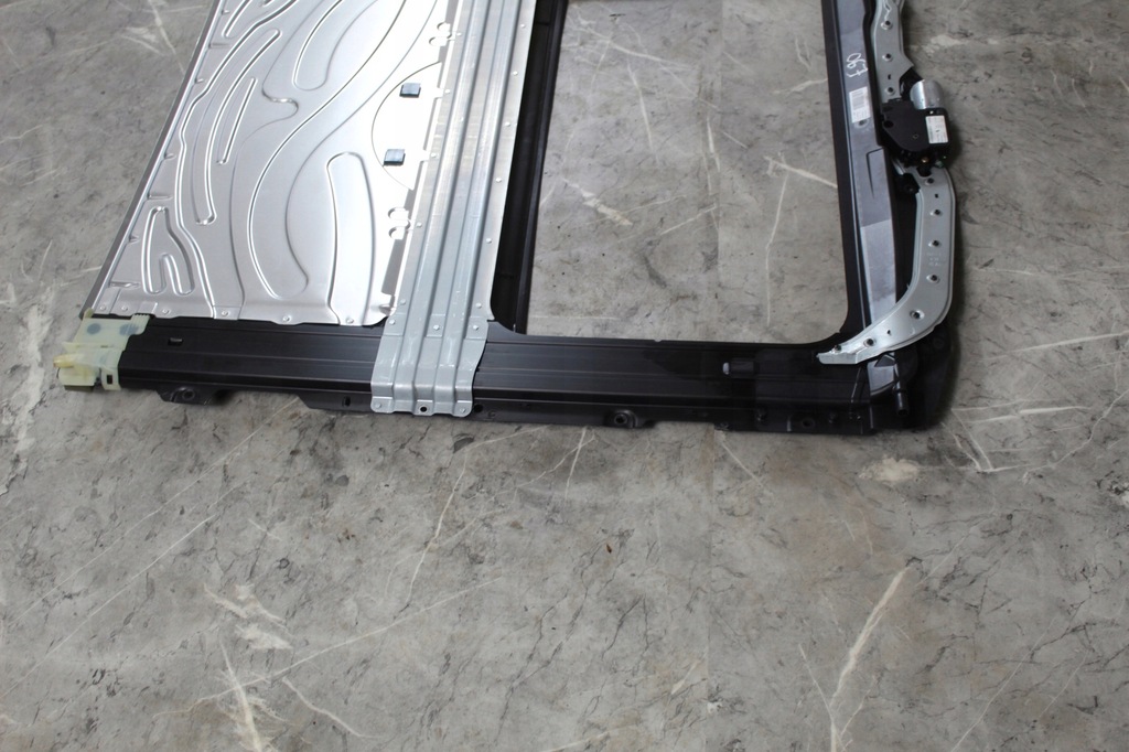 фото №7, Люк двигатель механизм bmw seria 3 e90