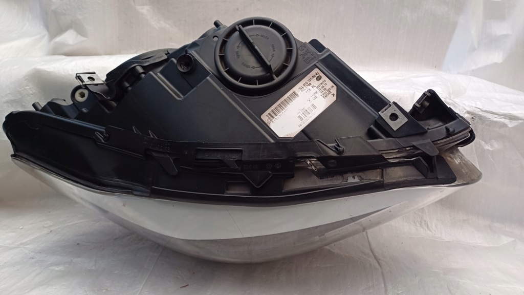 Лампа правий hella bmw 5 f10/f11 , 12.09-06.13 720324208 оригінал європа права Оригінал