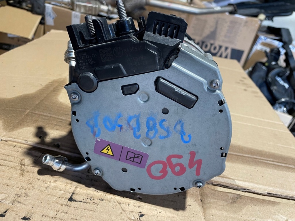 Bmw g20 g01 g30 g01 g05 g07 3.0i генератор 8490540 в Украине