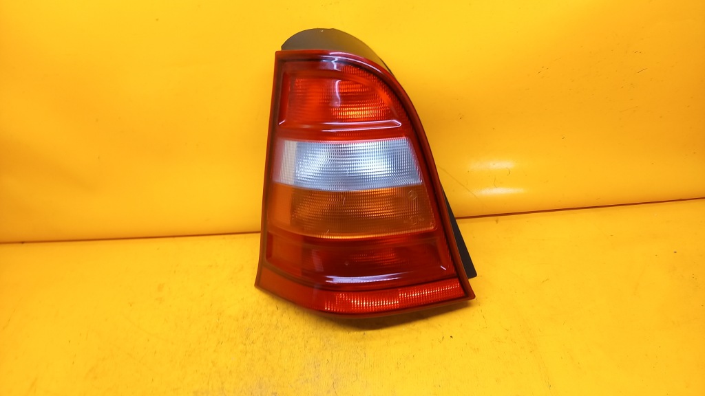 Купити Лампа задній ліва mercedes a-klasa w168 97-01r