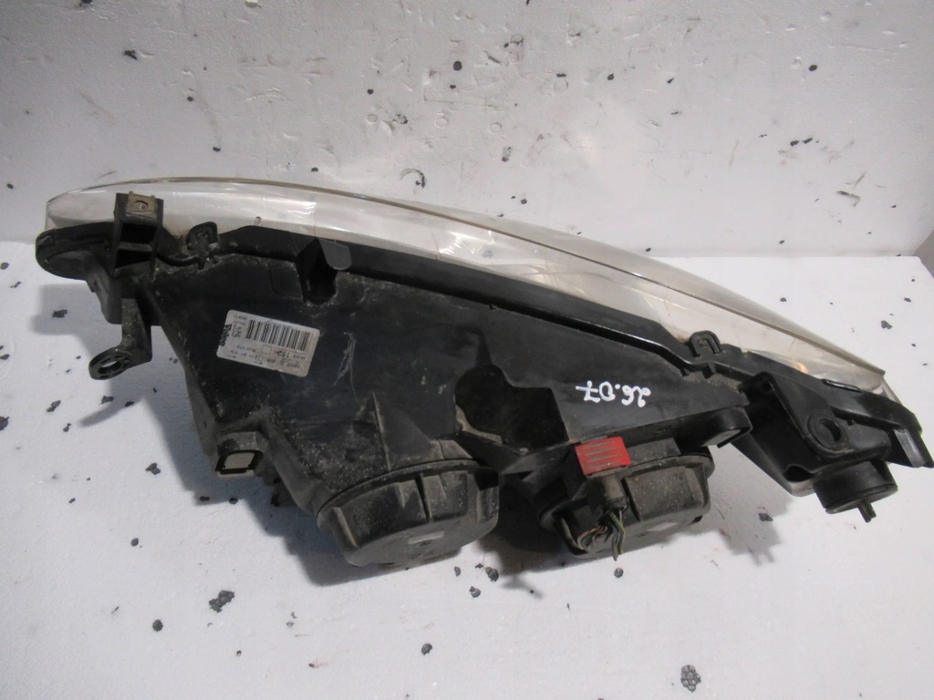 фото №6, Лампа перед правая 9641625280 peugeot 307 01-