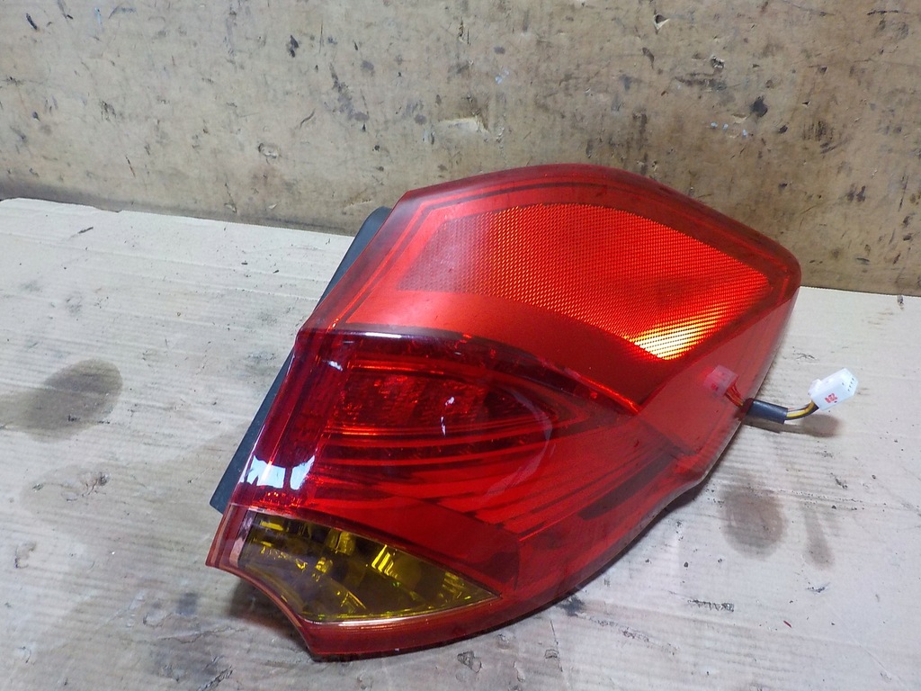 фото №2, Ceed ii 1.6 лампа правая задняя