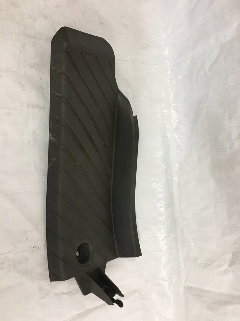 фото №14, Подножка подножка audi a4 b7 8e1864777