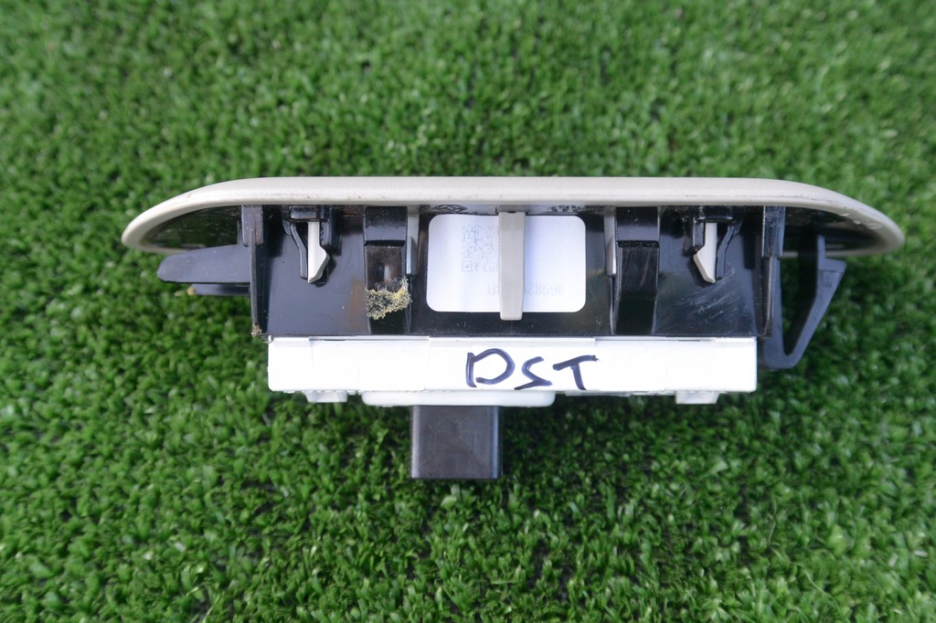 фото №3, Дисплей ременів подушка безпеки dacia renault duster ii eu